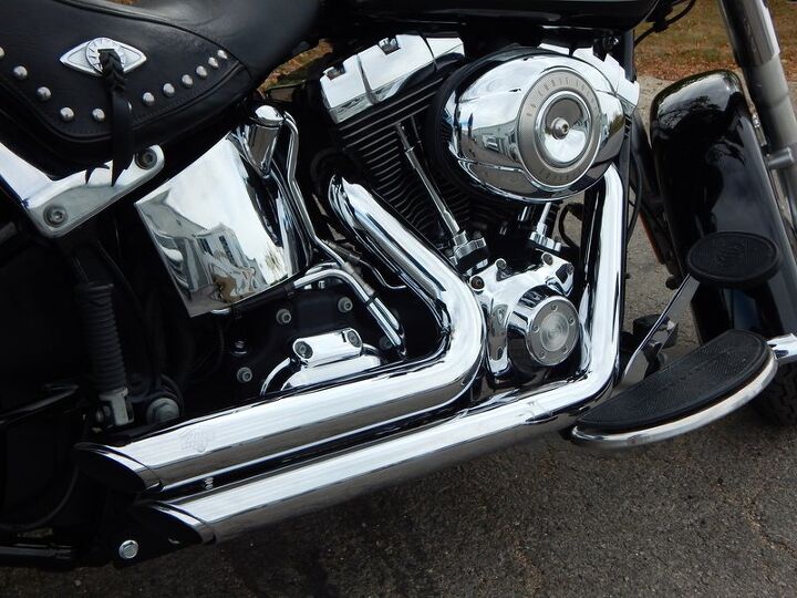 upper fairing with audio hard bags vance and hines exhaust cool
