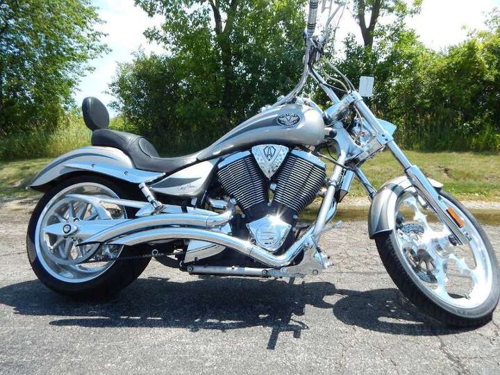 aftermarket exhaust backrest big bars braided cables tons of chrome diamond