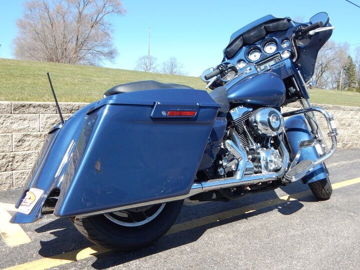 painted inner fairing python exhaust drop bags and rear fender hwy pegs