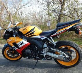 2006 cbr1000rr deals repsol