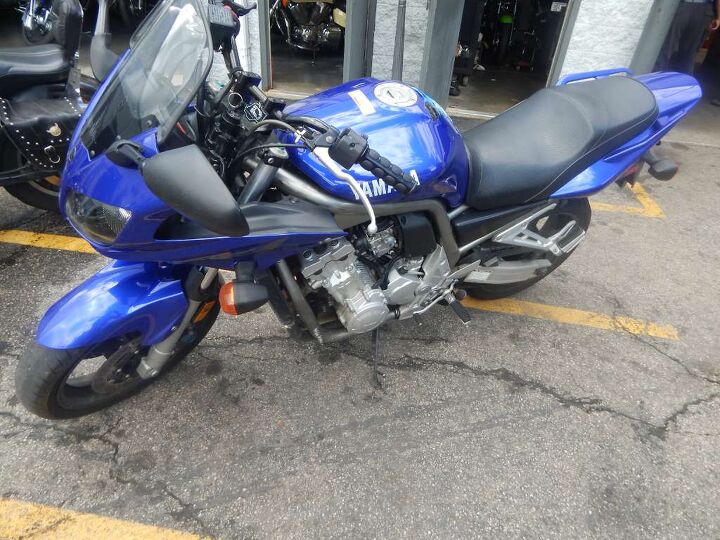 sold as is not inspected needs tires and fork seals delkevic exhaust great