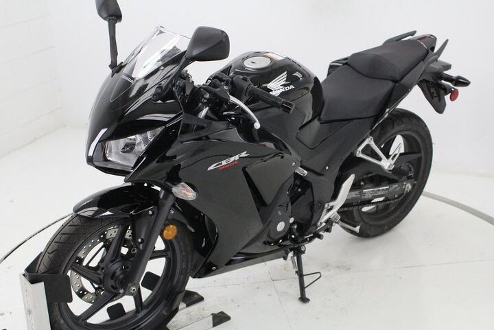 only 2347 miles 100 stock great starter bike check out the