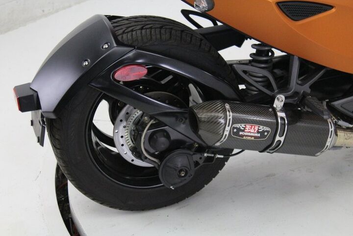 only 3490 miles yoshimura exhaust upgraded highway pegs upgraded