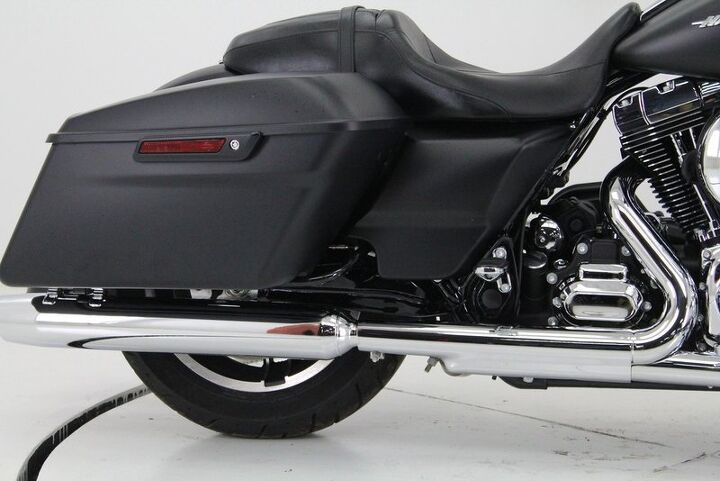 only 391 miles engine guard floor boards hard saddle bags flat