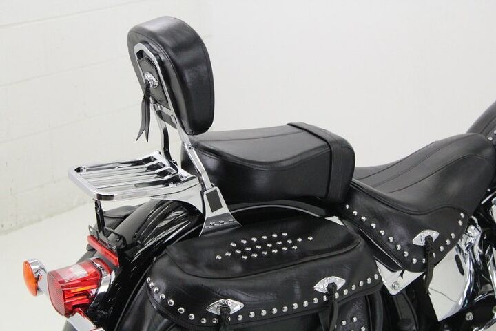leather saddle bags floor boards windshield passenger back