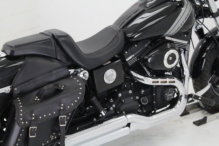 only 4367 miles vance hines exhaust leather saddle