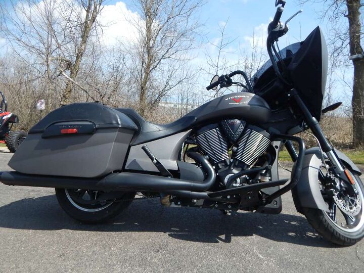 audio victory performance exhaust big bars cool bagger victory extended