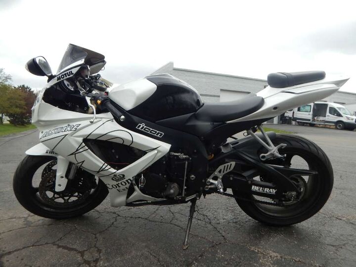 two brothers black series pipe aftermarket corona fairings