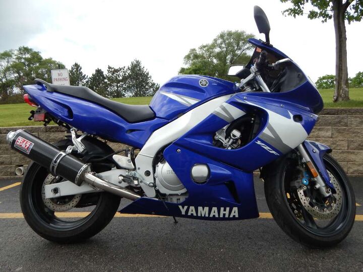 yoshimura carbon fiber exhaust cool blue sport bike www roadtrackandtrail com