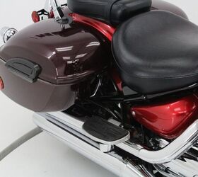 only 5383 miles hard saddle bags engine guard floor