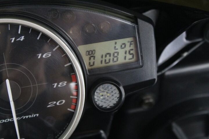 only 10815 miles yoshimura exhaust fender eliminator tinted