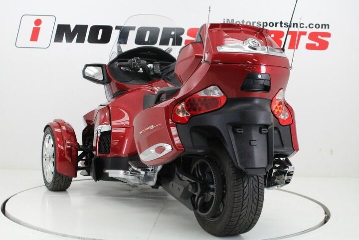 only 5759 miles rider floor boards windshield eco mode smart