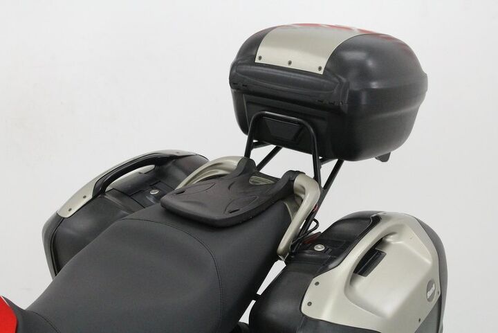 hard saddle bags luggage rack windshield grip