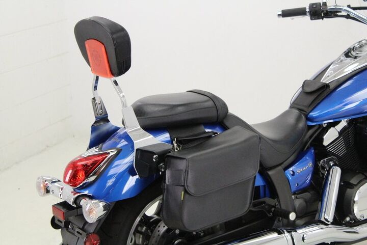 only 3332 miles midnight star edition passenger back rest leather saddle