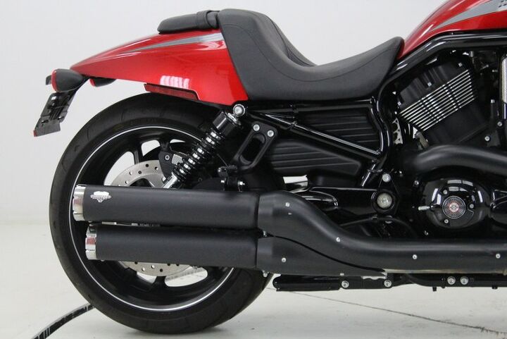 only 1372 miles vance hines exhaust night rod special