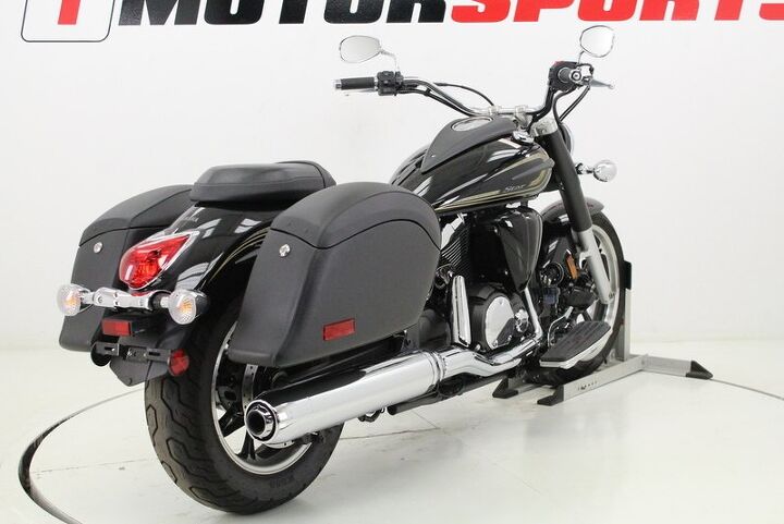 only 2836 miles leather saddle bags floor boards 2013 yamaha