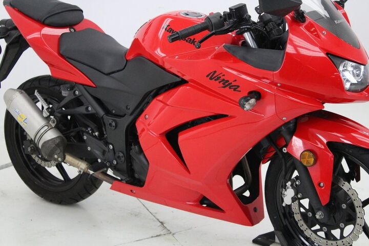 only 7238 miles leo vince exhaust great starter bike the ninja