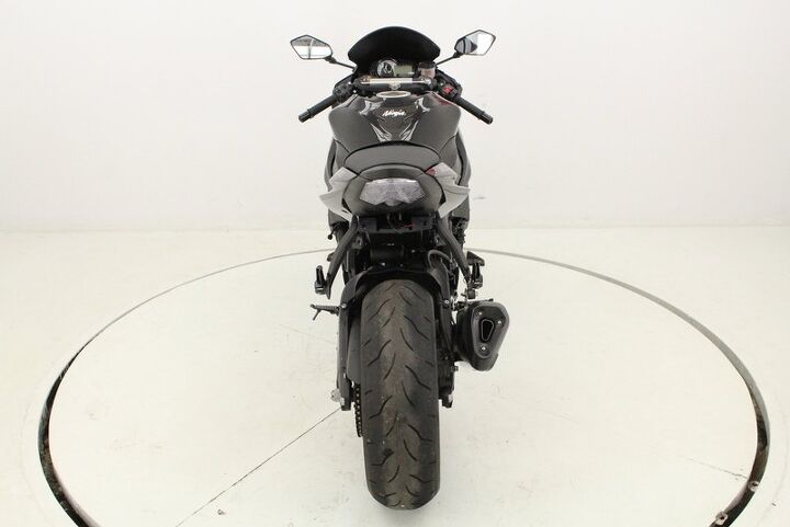 only 4695 miles tinted windscreen fender eliminator 2012