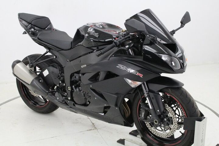 only 4695 miles tinted windscreen fender eliminator 2012