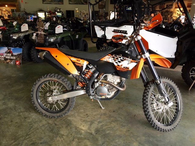 2008 ktm offroad dirt bike good for trails or woods riding or racing