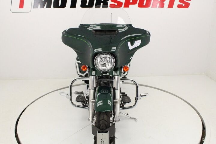 only 7520 miles 2015 harley davidson street glide specialwhen it