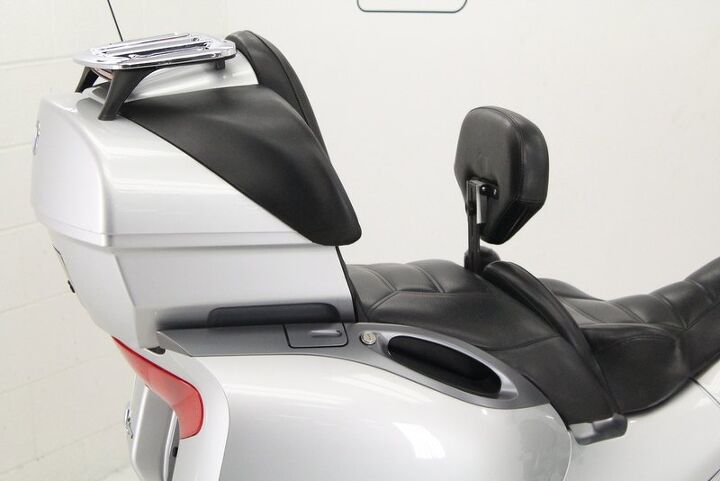 luggage rack riders backrest fog lights adjustable windshield heated