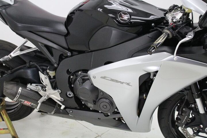 upgraded exhaust tinted windscreen fender eliminator theres