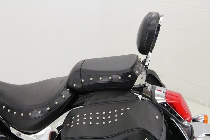 saddle bags passenger backrest windshield heres a cruiser in which