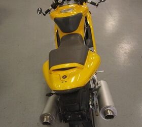 tinted windscreen bar end mirrors upgraded handlebars the 800 is the