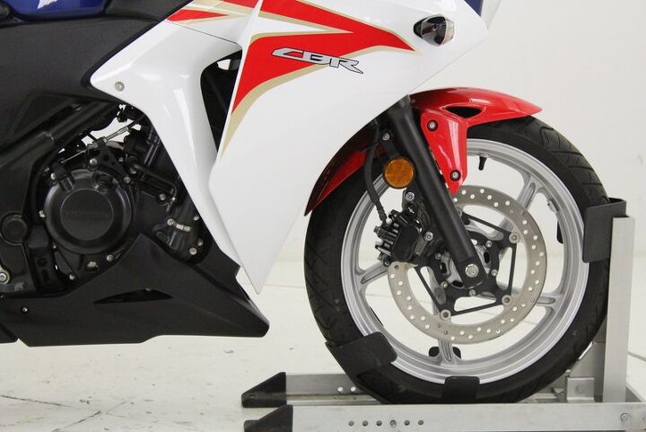 only 4505 miles 100 stock great starter bike the cbr250r