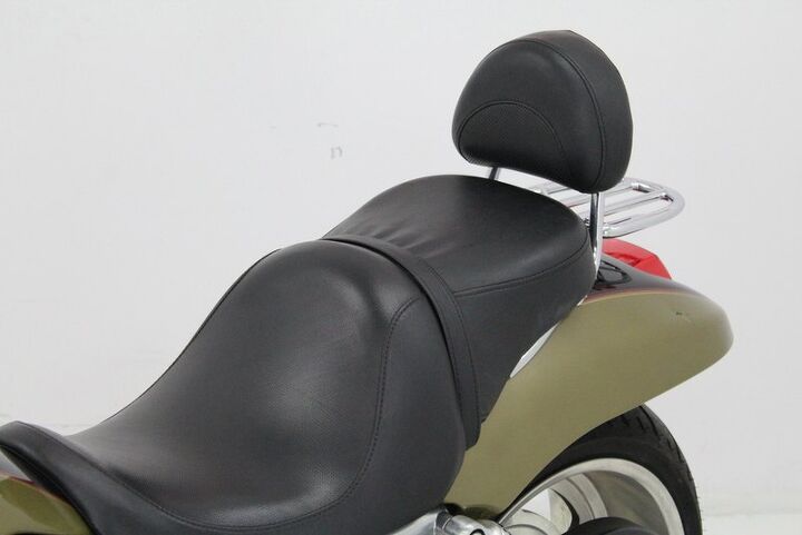 only 10628 miles upgraded grips back rest luggage rack awesome