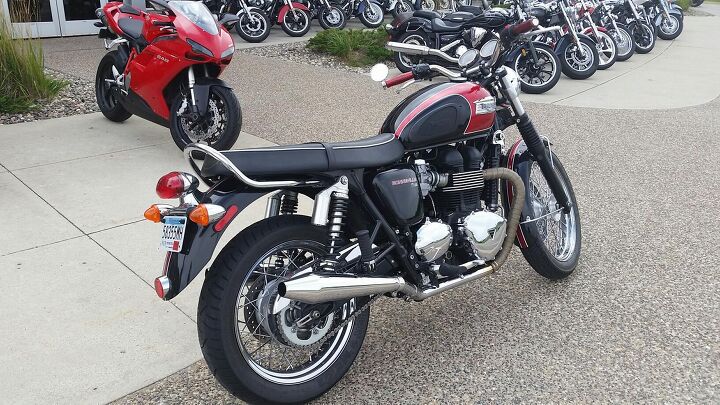 amazing near new condition triumph bonneville t 100 awesome upgrades with british