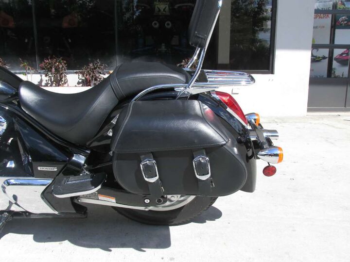midsize honda touring machine low center of gravity and easy to ride cash