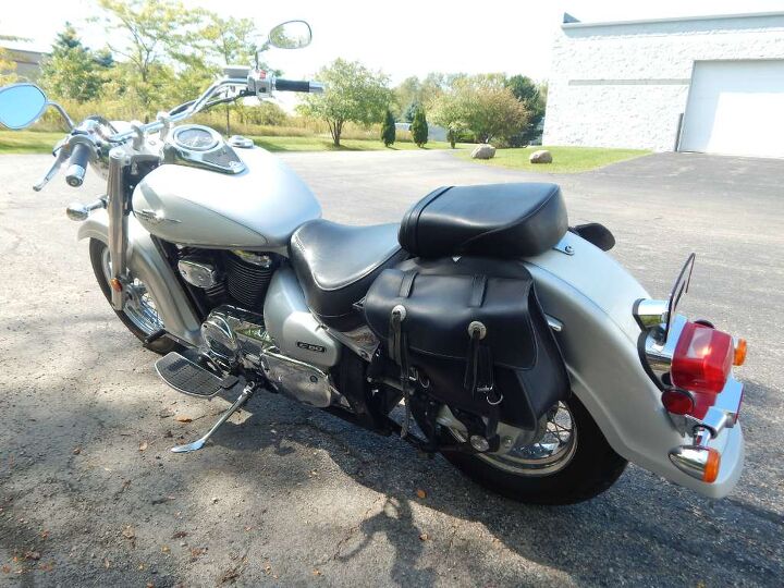 new tires saddlebags fuel injected cruise two tone