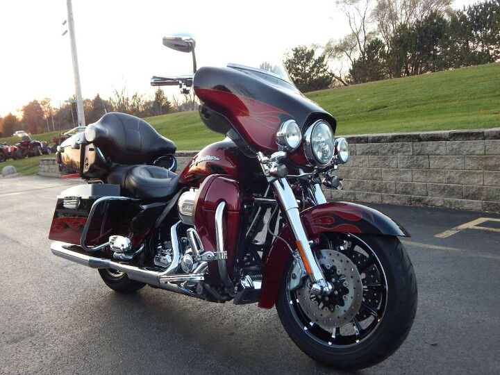 marked down from 22 999 screamin eagle ultra vance hines pipes big bars