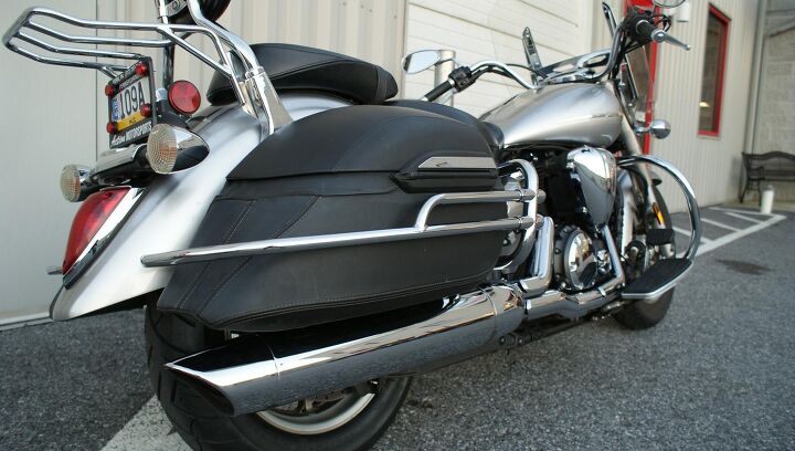 ams certified pre owned 1300cc tourer windshield saddle bags passenger back