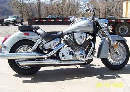 a 2005 honda vtx1800f great v twin cruiser come on in and check it