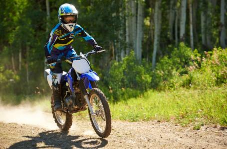 key featuresbig fun for the whole family the yz styled four stroke powered