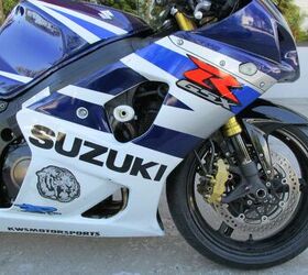 comes equipped with yoshimura echaust just serviced and reconditioned with