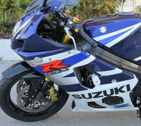 comes equipped with yoshimura echaust just serviced and reconditioned with