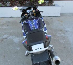 comes equipped with yoshimura echaust just serviced and reconditioned with