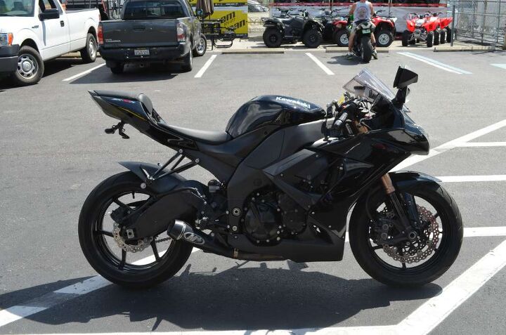 check me out today kawasaki s 2008 ninja zx 10r superbike is