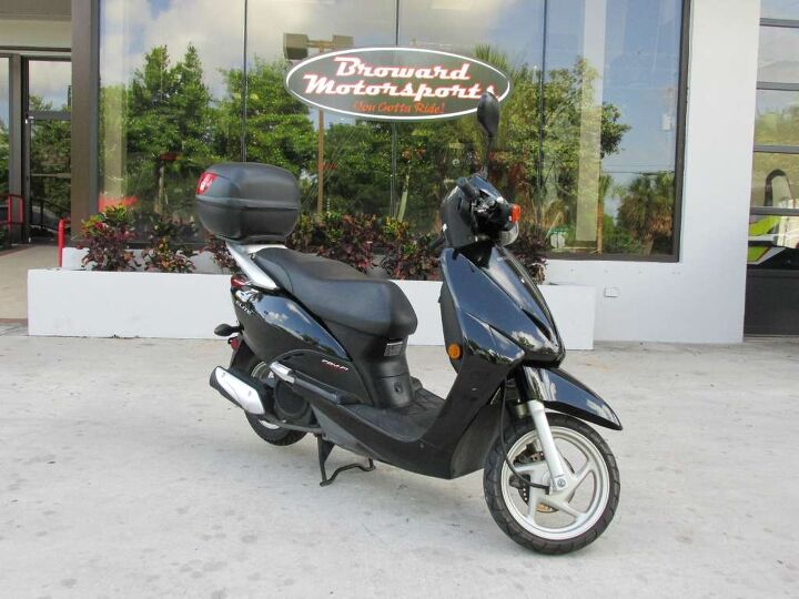 go 107 miles on only 1 gallon of gas easy to ride automatic twist and