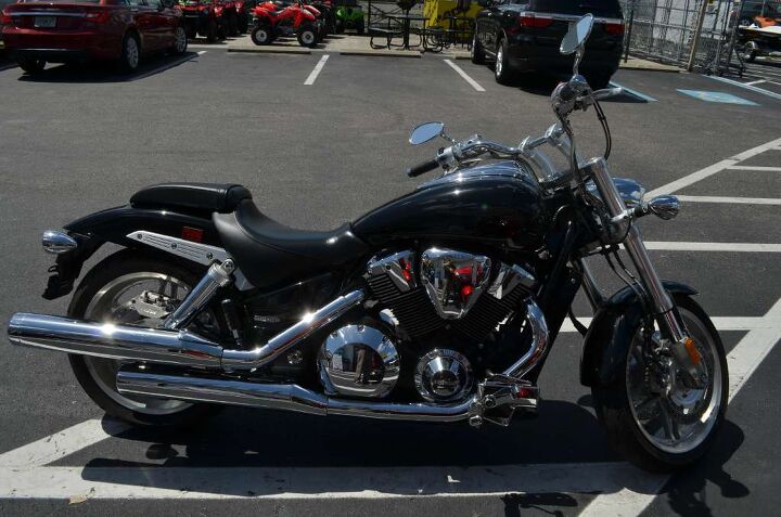 super clean bike with super low miles dont miss out on this super deal call