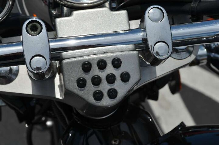 awesome sound system built in to the bike automatic so a perfect first bike or