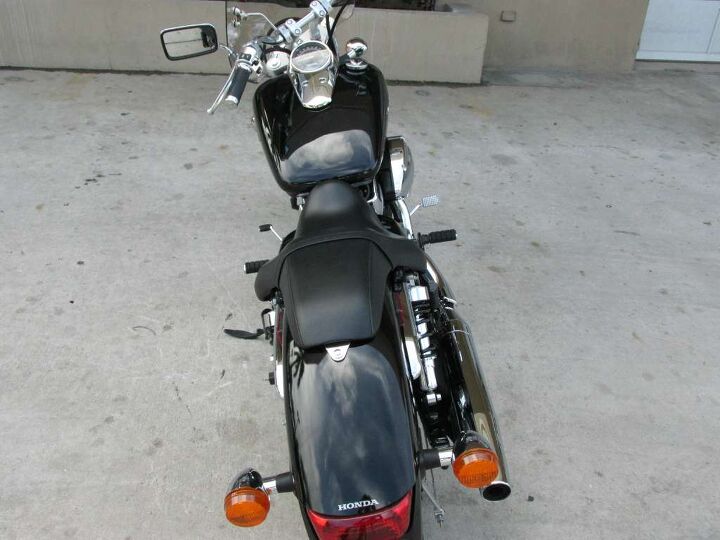this bike has a low seat height and is easy to ride save gas 55 mpg