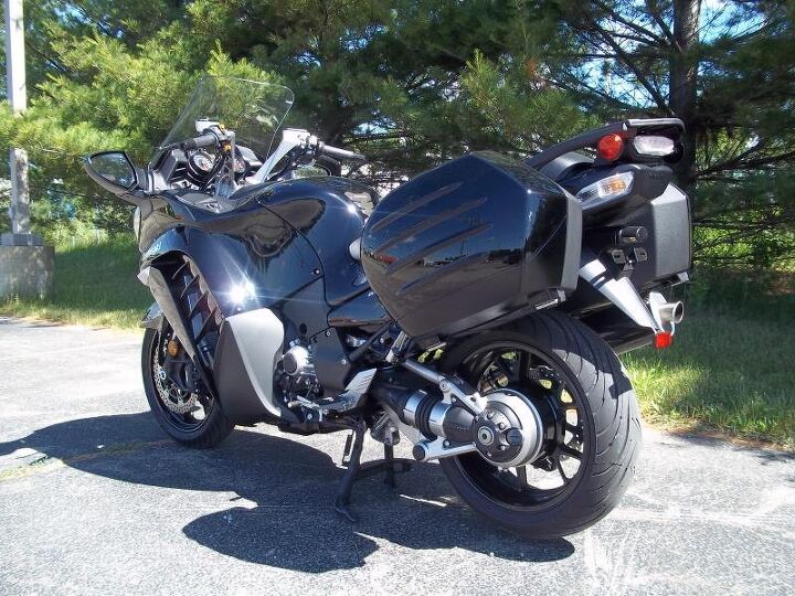 almost new 2012 kawasaki concours 14 abs that is one of the nicest sport touring