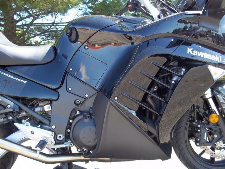 almost new 2012 kawasaki concours 14 abs that is one of the nicest sport touring