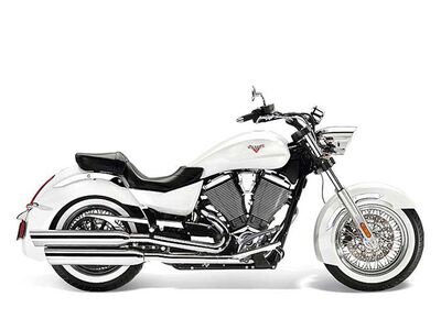 2013 Victory V13RB36NW - Boardwalk™ Pearl White 