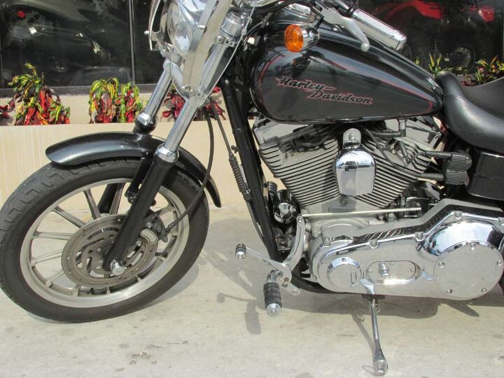 beautiful mid sized harley why buy new save thousands pre owned harley